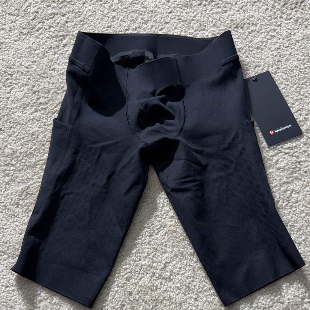 Lululemon SenseKnit Black Athletic Men's Shorts 10”